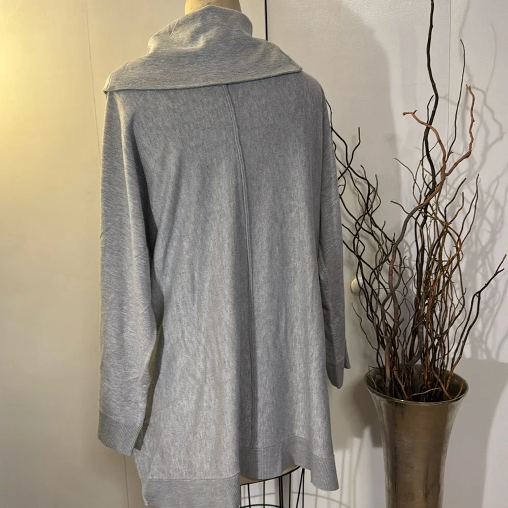 Chelsea and Theodore cowl neck long sleeve sweater - Picture 4 of 6